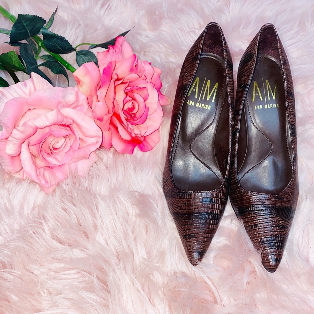 Ann Marino Pointed Toe Shoes